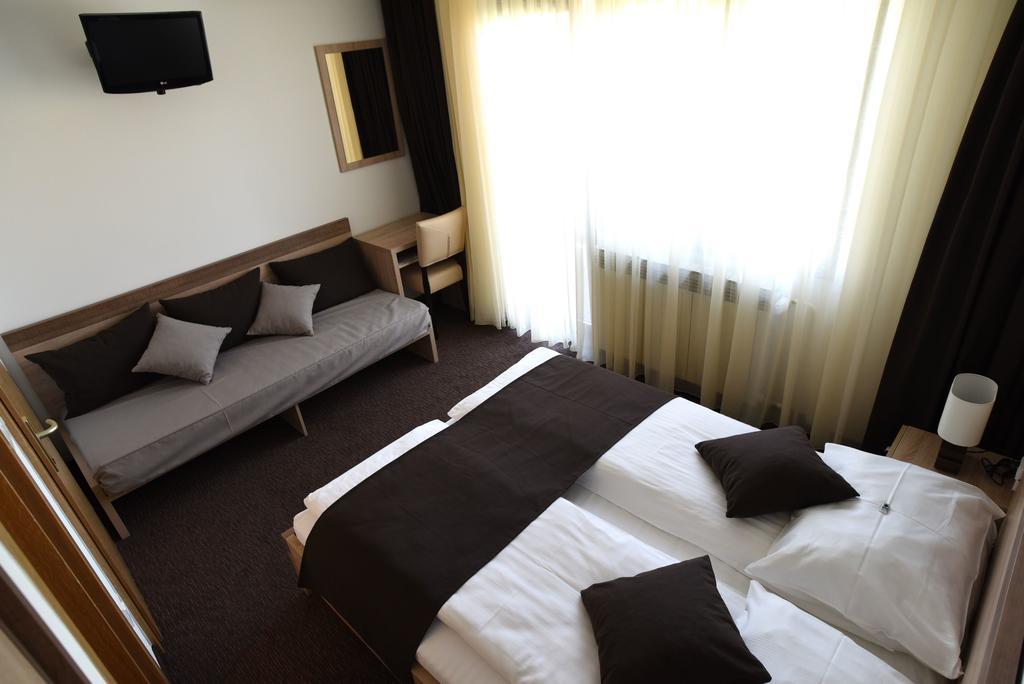 Rooms Barba Niko Near Zagreb Airport เวลิคาโกริตซา ห้อง รูปภาพ