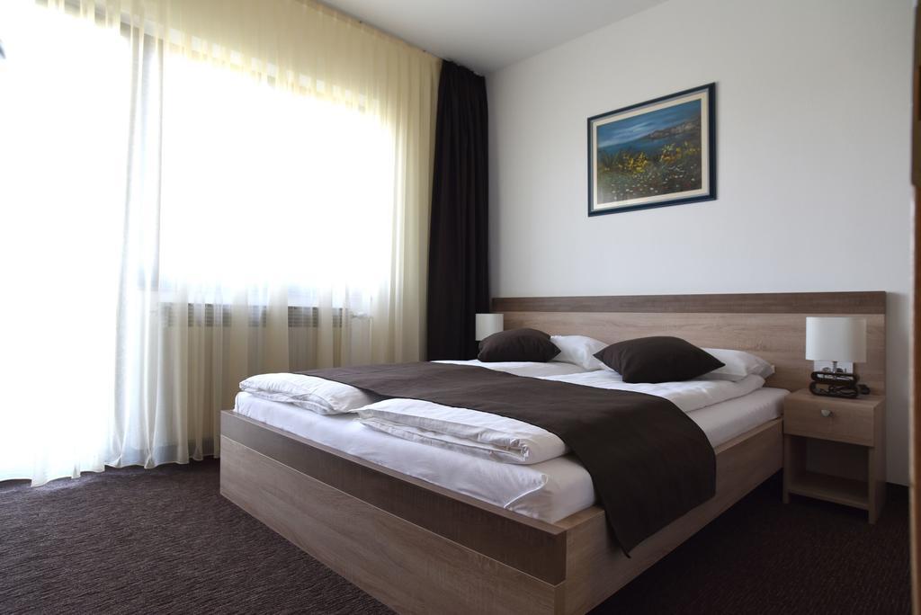 Rooms Barba Niko Near Zagreb Airport เวลิคาโกริตซา ห้อง รูปภาพ